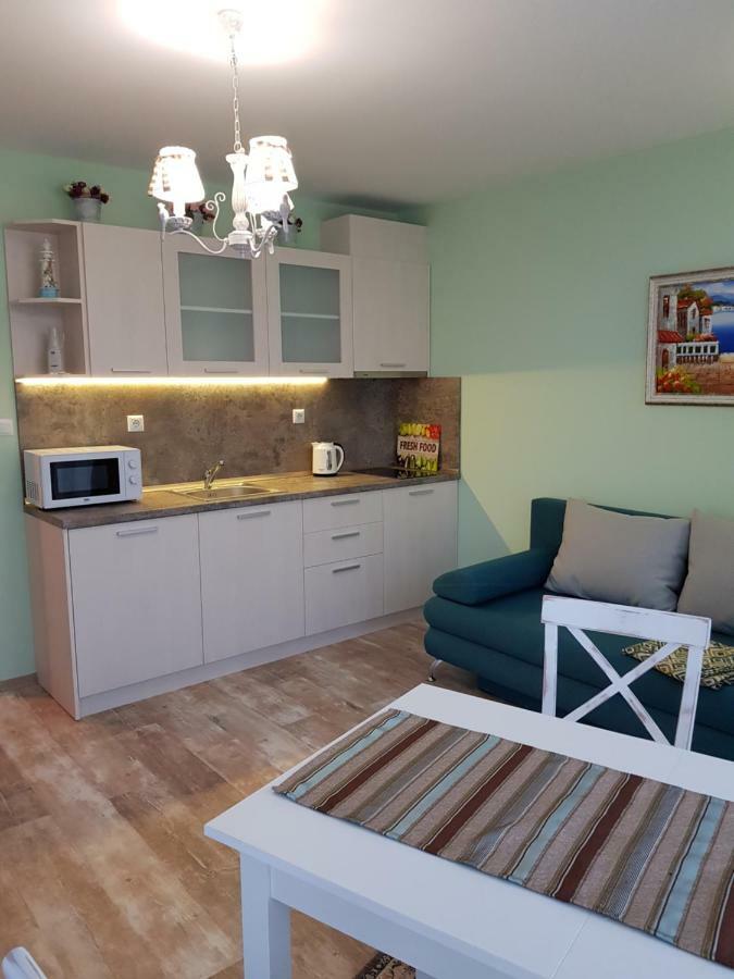 Sea Garden Delux Apartment Chernomorets Exterior photo